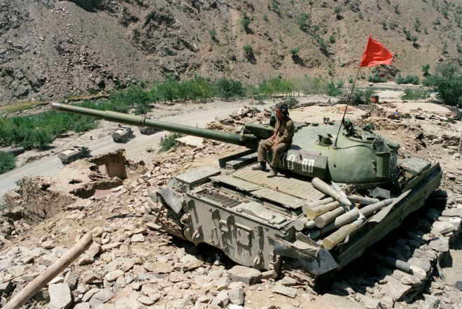 Т-62М1 на советском блок-посту в Афганистане