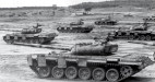 Подразделение Т-72М с бортовыми щитками в разной степени сохранности
